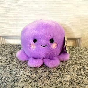 NWT 3” Oliver Palm Pal